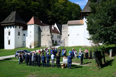 046_trgatev potomke iz Lenta 26